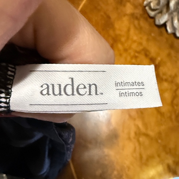 Auden Black and Pink Lace Chemise - Picture 3 of 3